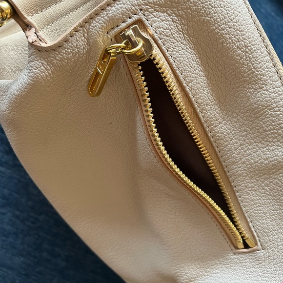 Chloe Vanessa Shoulder Bag - Picture 4 of 10
